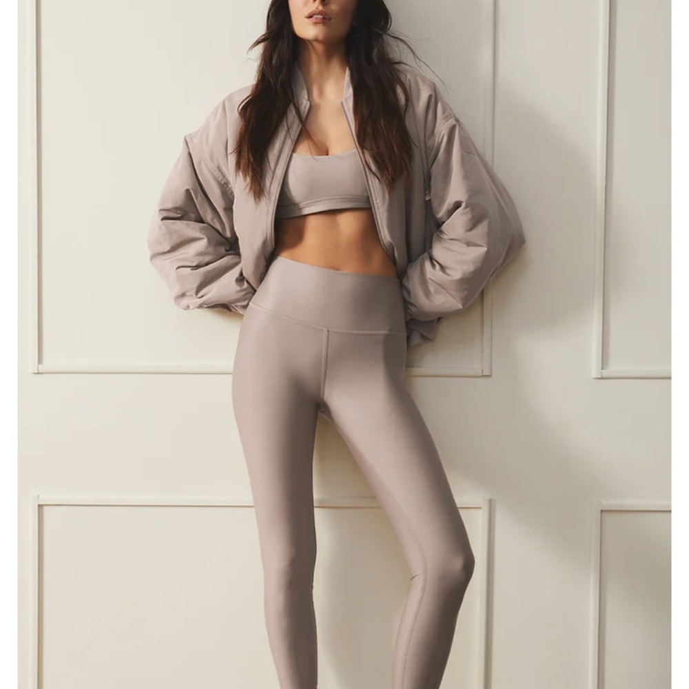 alo Yoga taupe High-Waist Airlift Legging size small